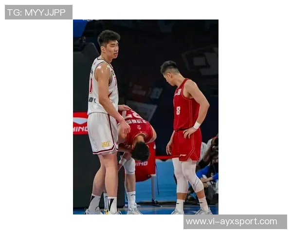周琦首次现场观赛感受男双比赛魅力轻松3-0胜利乐趣无穷 周琦首次现场观赛感受男双比赛魅力轻松3-0胜利乐趣无穷