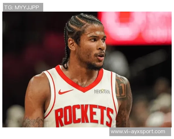 杰伦格林接受采访时被罗伊斯奥尼尔庆祝撞飞引发热议 杰伦格林接受采访时被罗伊斯奥尼尔庆祝撞飞引发热议